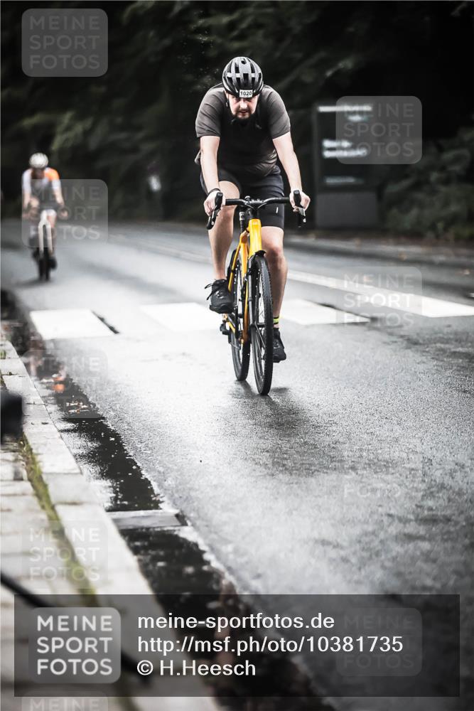 13.09.2026 - Stadtparktriathlon H.Heesch http://msf.ph/oto/10381735 13.09.2026 12:28:00 Radfahren 986, 1020, 1061, 1134, 1148, 1157 meine-sportfotos.de