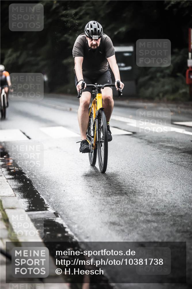 13.09.2026 - Stadtparktriathlon H.Heesch http://msf.ph/oto/10381738 13.09.2026 12:28:00 Radfahren 986, 1020, 1061, 1134, 1148, 1157 meine-sportfotos.de
