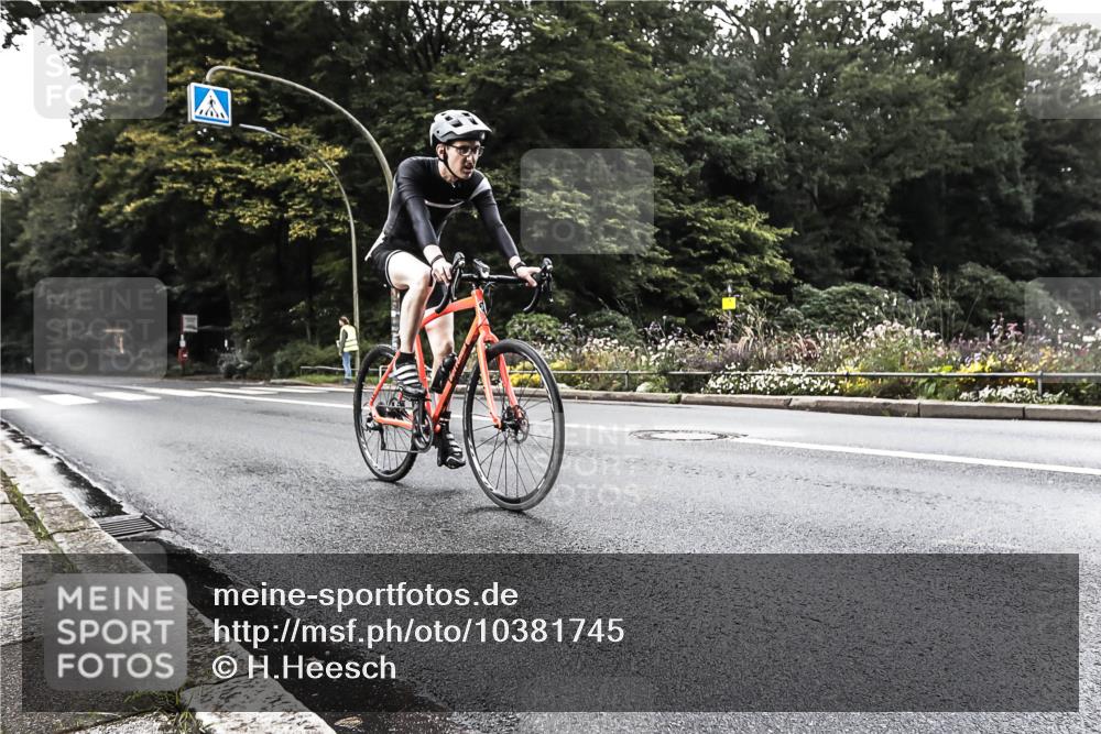 13.09.2026 - Stadtparktriathlon H.Heesch http://msf.ph/oto/10381745 13.09.2026 11:01:41 Radfahren 487, 510, 698, 706 meine-sportfotos.de