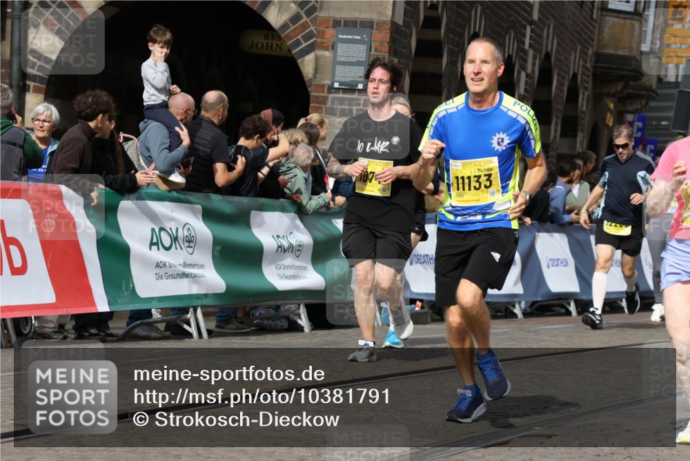 13.09.2026 - 21. swb-Marathon Bremen Strokosch-Dieckow http://msf.ph/oto/10381791 13.09.2026 11:05:04 Ziel 10198, 10283, 10315, 10481, 10729, 10855, 10856, 10877, 10940, 11006, 11114, 11133, 11272, 11364, 11366, 11395, 11518, 11592, 11705, 11757, 11991, 12005, 12420, 12493, 12495, 12498, 12500, 12502, 12563, 10370, 10411, 10576, 10697, 10718, 10800, 10802, 10995, 11102, 11105, 11157, 11218, 11281, 11326, 11584, 11616, 11722, 11900, 12011, 12079, 12080, 12099, 12335 meine-sportfotos.de