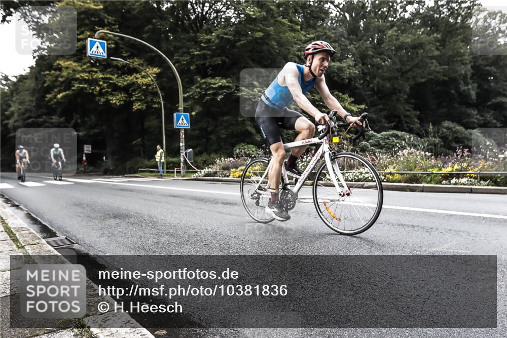 13.09.2026 - Stadtparktriathlon H.Heesch http://msf.ph/oto/10381836 13.09.2026 11:02:47 Radfahren 371, 403, 473, 513, 546, 637, 672 meine-sportfotos.de