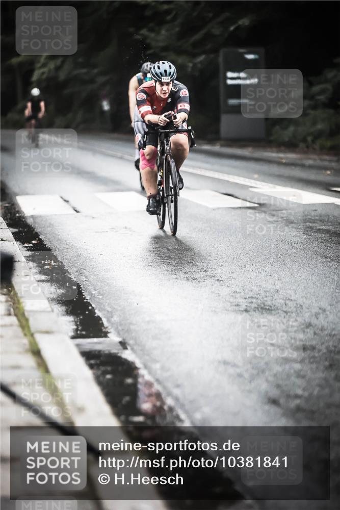 13.09.2026 - Stadtparktriathlon H.Heesch http://msf.ph/oto/10381841 13.09.2026 12:28:13 Radfahren 999, 1004, 1056, 1113, 1138, 1152, 1158 meine-sportfotos.de
