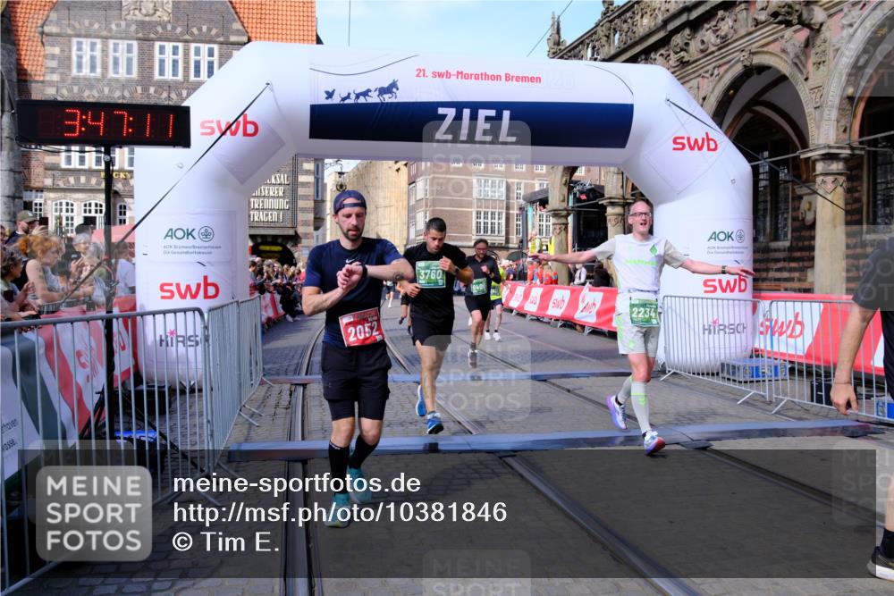 13.09.2026 - 21. swb-Marathon Bremen Tim E. http://msf.ph/oto/10381846 13.09.2026 13:18:00 Ziel 560, 771, 1297, 2008, 2125, 2234, 2812, 3051, 3192, 3760, 4171, 4286, 4374, 4498, 4499, 4620, 5041, 5530, 5550, 5817, 7901, 8100, 8250, 9400, 9505, 13107 meine-sportfotos.de