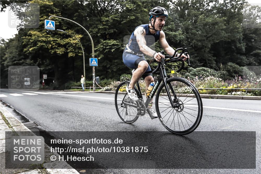 13.09.2026 - Stadtparktriathlon H.Heesch http://msf.ph/oto/10381875 13.09.2026 11:03:22 Radfahren 1799 meine-sportfotos.de
