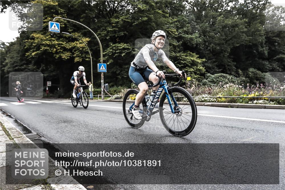 13.09.2026 - Stadtparktriathlon H.Heesch http://msf.ph/oto/10381891 13.09.2026 11:03:43 Radfahren 445, 690 meine-sportfotos.de