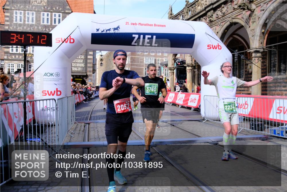 13.09.2026 - 21. swb-Marathon Bremen Tim E. http://msf.ph/oto/10381895 13.09.2026 13:18:01 Ziel 771, 1297, 2008, 2125, 2234, 2812, 3051, 3192, 3760, 4171, 4286, 4374, 4498, 4499, 4620, 5041, 5530, 5550, 5817, 7901, 8100, 8250, 9400, 9505, 13107 meine-sportfotos.de