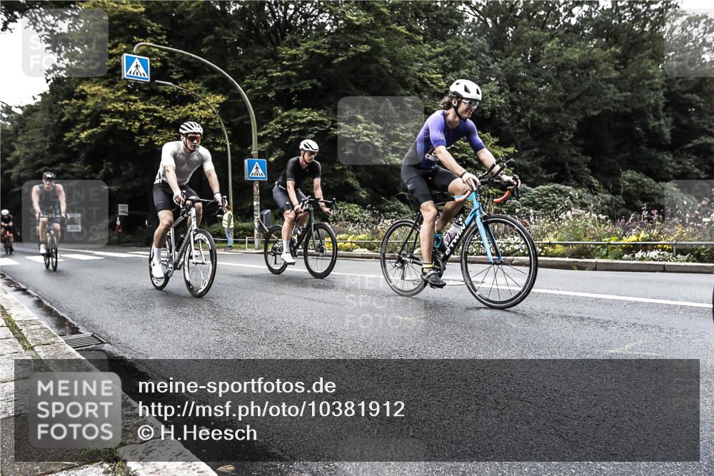 13.09.2026 - Stadtparktriathlon H.Heesch http://msf.ph/oto/10381912 13.09.2026 11:03:49 Radfahren 470, 480, 493, 498, 547, 653, 685, 694 meine-sportfotos.de
