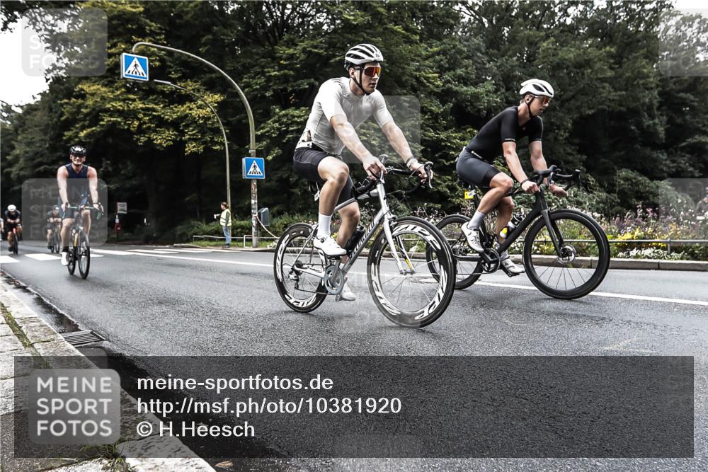 13.09.2026 - Stadtparktriathlon H.Heesch http://msf.ph/oto/10381920 13.09.2026 11:03:49 Radfahren 470, 480, 493, 498, 547, 653, 685, 694 meine-sportfotos.de