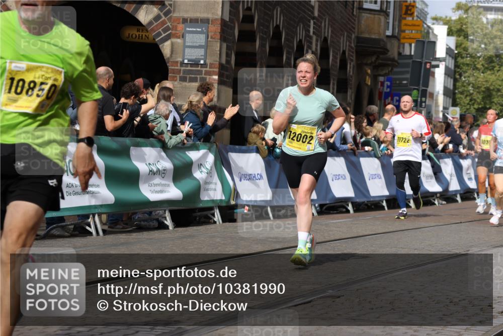 13.09.2026 - 21. swb-Marathon Bremen Strokosch-Dieckow http://msf.ph/oto/10381990 13.09.2026 11:05:12 Ziel 10198, 10283, 10315, 10465, 10481, 10729, 10741, 10850, 10855, 10856, 10940, 10975, 11006, 11133, 11272, 11366, 11395, 11518, 11705, 11757, 11939, 12005, 12235, 12420, 12493, 12495, 12498, 12500, 12502, 12522, 12563, 10411, 10576, 10697, 10717, 10802, 10995, 11146, 11326, 11334, 11394, 12011, 12079, 12080, 12251 meine-sportfotos.de
