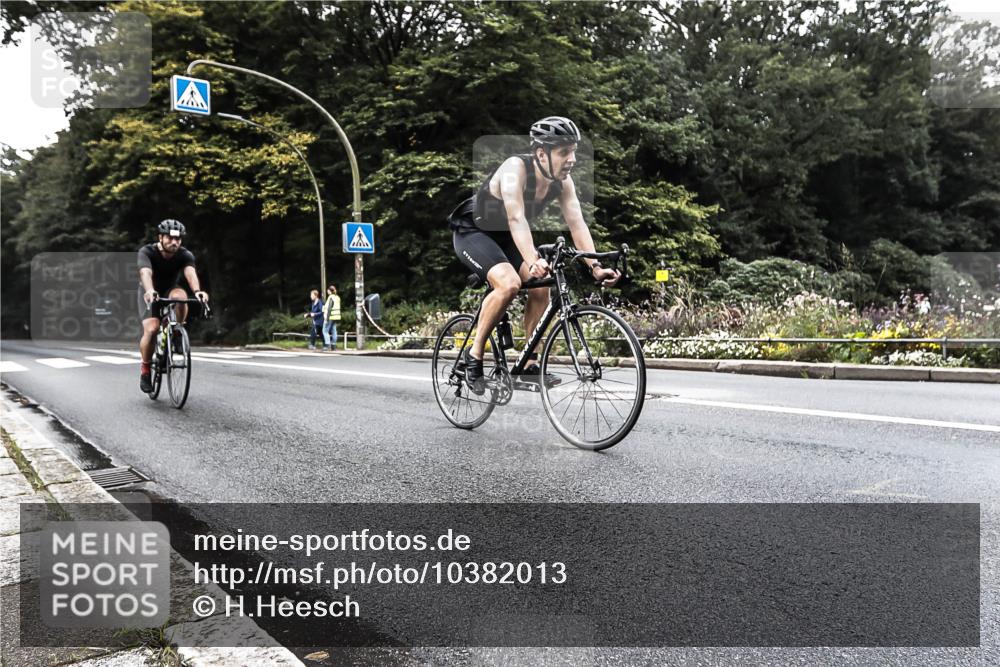 13.09.2026 - Stadtparktriathlon H.Heesch http://msf.ph/oto/10382013 13.09.2026 11:05:07 Radfahren 488, 528, 619, 658 meine-sportfotos.de