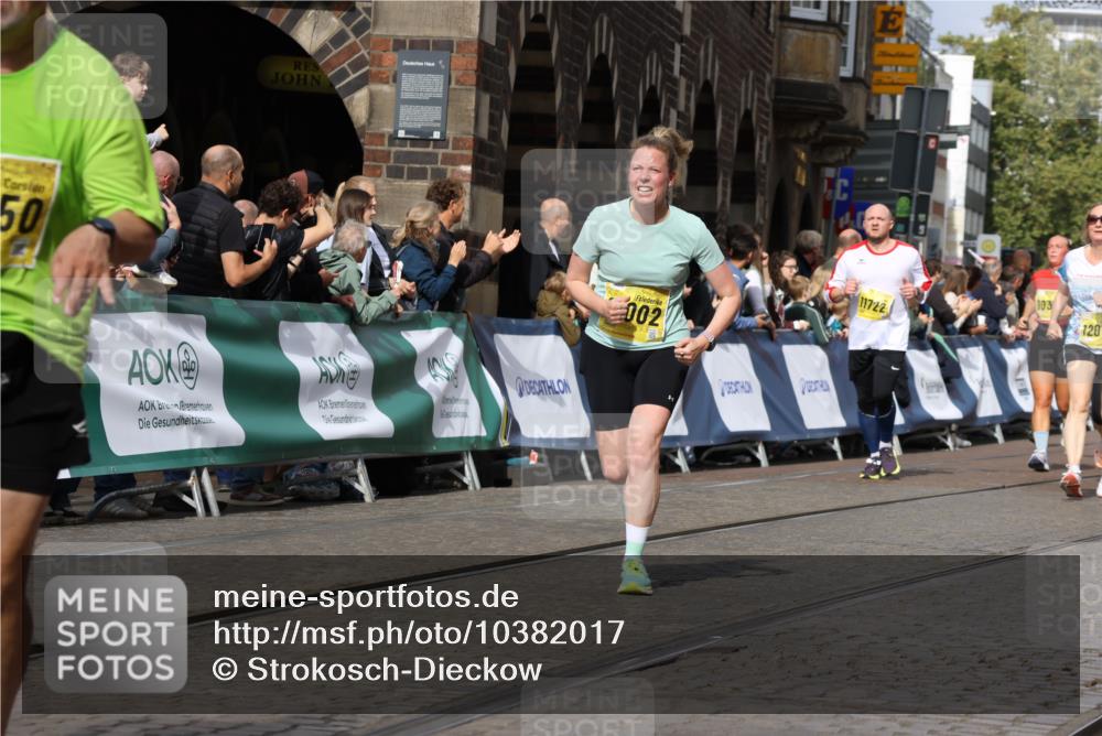13.09.2026 - 21. swb-Marathon Bremen Strokosch-Dieckow http://msf.ph/oto/10382017 13.09.2026 11:05:12 Ziel 10198, 10283, 10315, 10465, 10481, 10729, 10741, 10850, 10855, 10856, 10940, 10975, 11006, 11133, 11272, 11366, 11395, 11518, 11705, 11757, 11939, 12005, 12235, 12420, 12493, 12495, 12498, 12500, 12502, 12522, 12563, 10411, 10576, 10697, 10717, 10802, 10995, 11146, 11326, 11334, 11394, 12011, 12079, 12080, 12251 meine-sportfotos.de