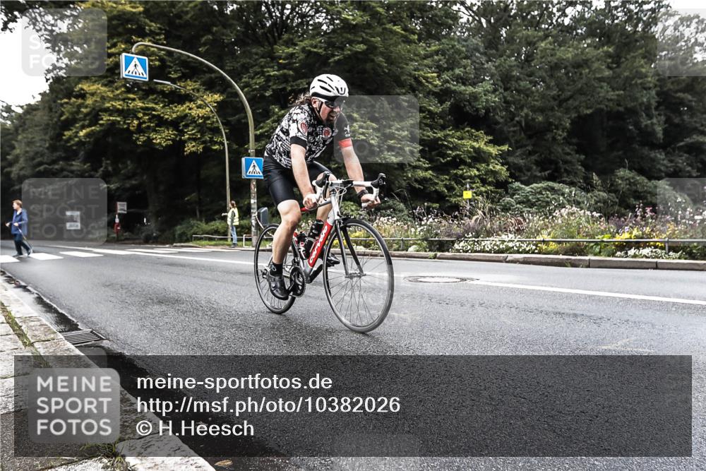 13.09.2026 - Stadtparktriathlon H.Heesch http://msf.ph/oto/10382026 13.09.2026 11:05:12 Radfahren 508, 603, 655 meine-sportfotos.de
