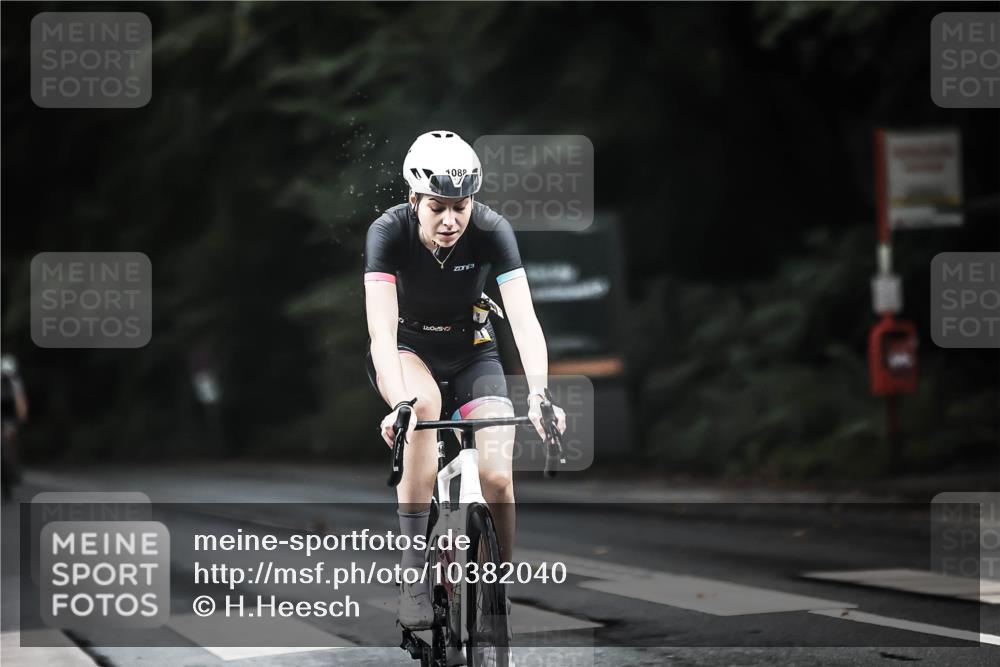 13.09.2026 - Stadtparktriathlon H.Heesch http://msf.ph/oto/10382040 13.09.2026 12:28:50 Radfahren 1015, 1066, 1081, 1088, 1149 meine-sportfotos.de