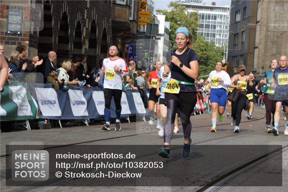 13.09.2026 - 21. swb-Marathon Bremen Strokosch-Dieckow http://msf.ph/oto/10382053 13.09.2026 11:05:13 Ziel 10198, 10283, 10315, 10465, 10729, 10741, 10850, 10855, 10856, 10940, 10975, 11006, 11133, 11272, 11366, 11395, 11518, 11705, 11757, 11939, 12002, 12005, 12235, 12420, 12493, 12495, 12498, 12500, 12502, 12522, 12563, 10186, 10411, 10432, 10576, 10697, 10717, 10802, 11146, 11326, 11334, 11394, 11571, 11572, 12011, 12055, 12079, 12080, 12251 meine-sportfotos.de