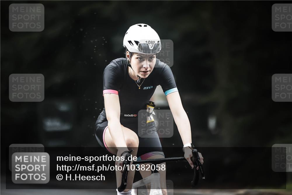 13.09.2026 - Stadtparktriathlon H.Heesch http://msf.ph/oto/10382058 13.09.2026 12:28:51 Radfahren 1015, 1066, 1081, 1088, 1149 meine-sportfotos.de
