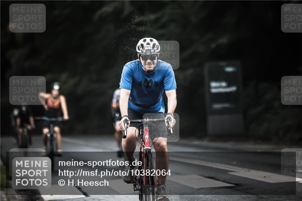 13.09.2026 - Stadtparktriathlon H.Heesch http://msf.ph/oto/10382064 13.09.2026 12:28:54 Radfahren 953, 1006, 1015, 1066, 1081, 1088, 1149 meine-sportfotos.de