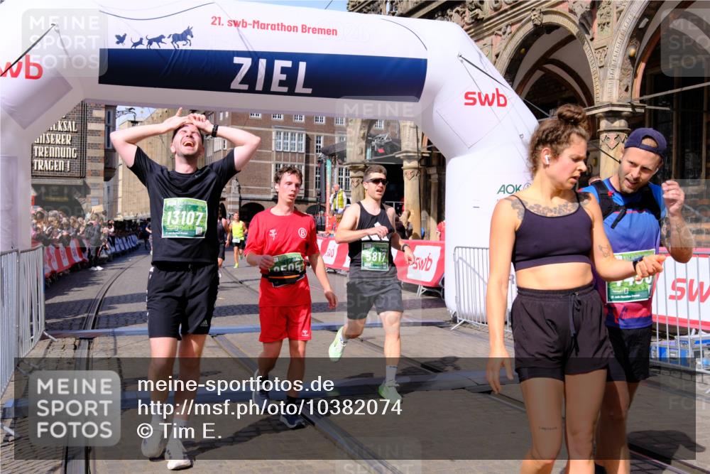 13.09.2026 - 21. swb-Marathon Bremen Tim E. http://msf.ph/oto/10382074 13.09.2026 13:18:06 Ziel 771, 948, 1297, 1797, 2001, 2125, 2234, 2812, 3051, 3192, 3760, 4286, 4374, 4498, 4499, 4620, 5530, 5817, 5935, 8869, 9400, 9505, 9595, 9596, 9837, 13041, 13107 meine-sportfotos.de