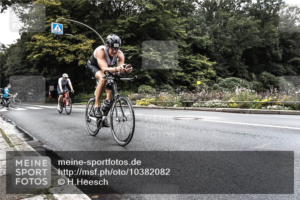 13.09.2026 - Stadtparktriathlon H.Heesch http://msf.ph/oto/10382082 13.09.2026 11:05:31 Radfahren 361, 523, 635, 644 meine-sportfotos.de