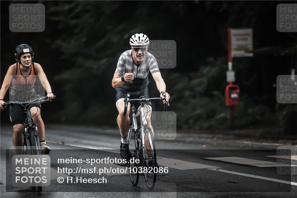 13.09.2026 - Stadtparktriathlon H.Heesch http://msf.ph/oto/10382086 13.09.2026 12:28:56 Radfahren 953, 1006, 1015, 1050, 1066, 1088, 1149 meine-sportfotos.de