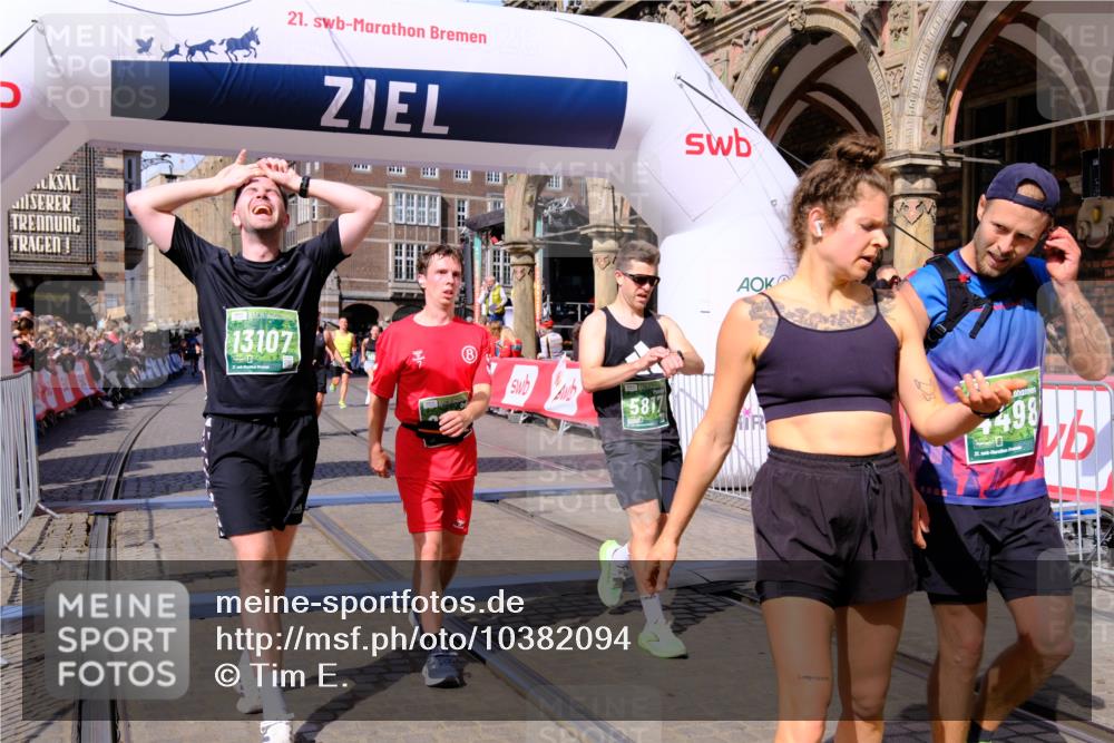 13.09.2026 - 21. swb-Marathon Bremen Tim E. http://msf.ph/oto/10382094 13.09.2026 13:18:07 Ziel 771, 948, 1297, 1797, 2001, 2125, 2634, 2812, 3051, 3192, 4286, 4374, 4498, 4499, 4620, 5530, 5817, 5935, 8805, 8869, 9400, 9505, 9595, 9596, 9837, 13041, 13107 meine-sportfotos.de