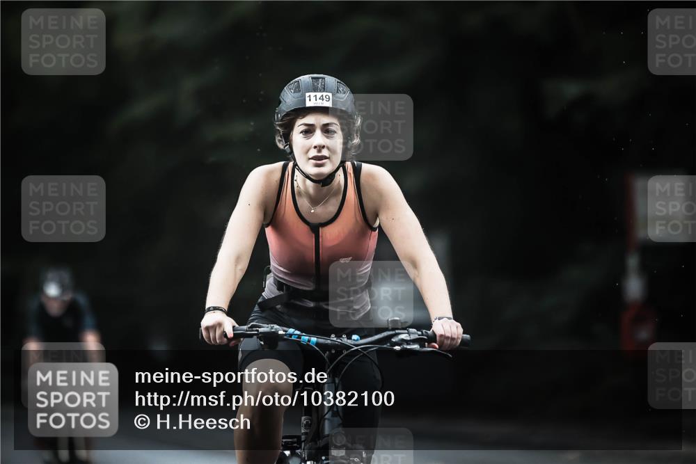 13.09.2026 - Stadtparktriathlon H.Heesch http://msf.ph/oto/10382100 13.09.2026 12:28:57 Radfahren 953, 1006, 1015, 1050, 1066, 1149 meine-sportfotos.de