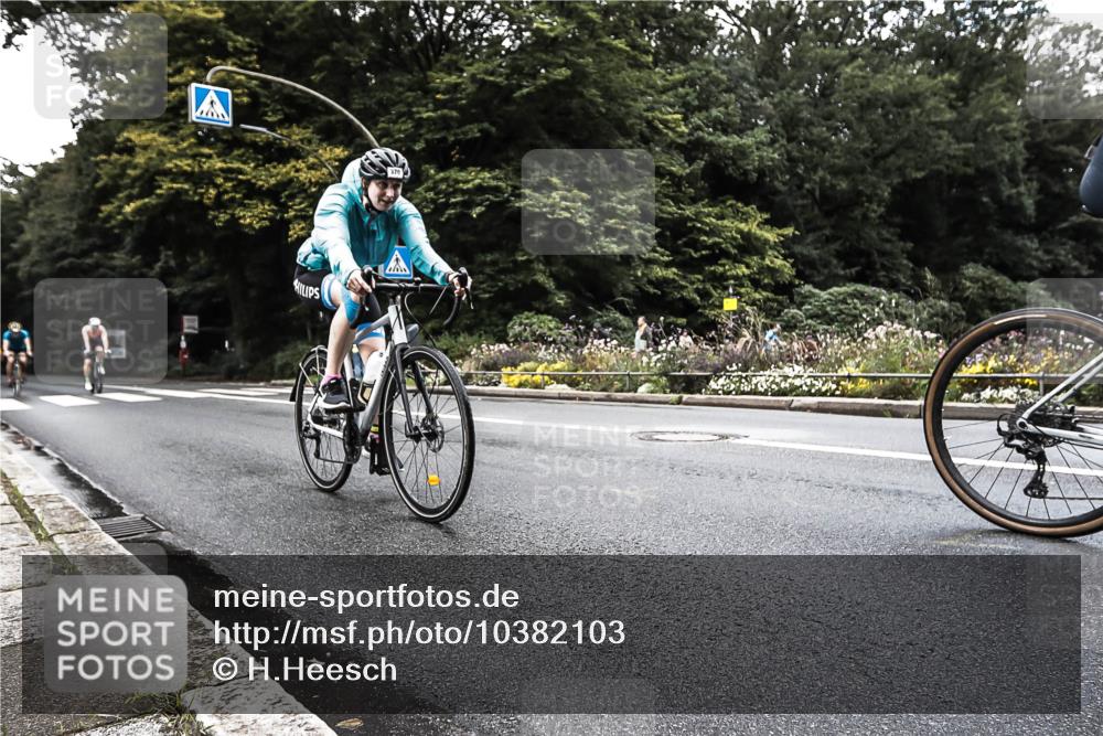13.09.2026 - Stadtparktriathlon H.Heesch http://msf.ph/oto/10382103 13.09.2026 11:05:42 Radfahren 370, 499, 522, 541, 556 meine-sportfotos.de
