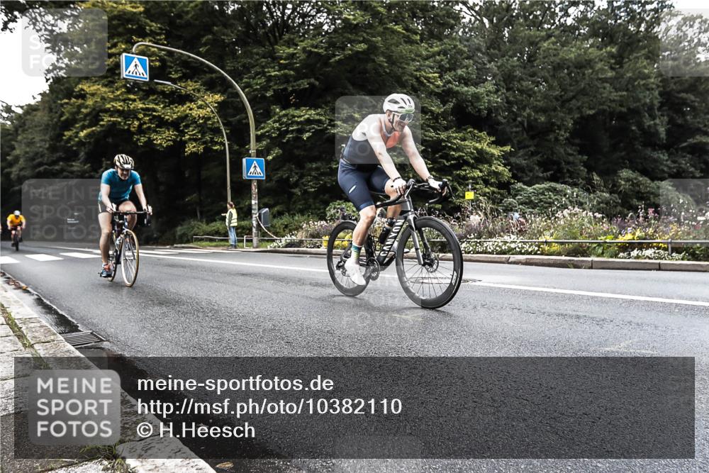 13.09.2026 - Stadtparktriathlon H.Heesch http://msf.ph/oto/10382110 13.09.2026 11:05:44 Radfahren 370, 503, 522, 541, 556 meine-sportfotos.de