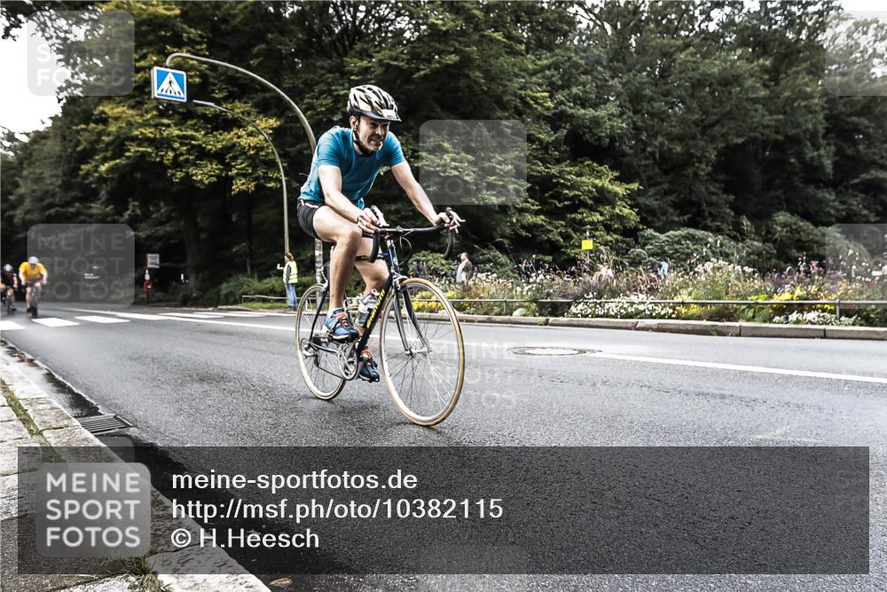 13.09.2026 - Stadtparktriathlon H.Heesch http://msf.ph/oto/10382115 13.09.2026 11:05:44 Radfahren 370, 503, 522, 541, 556 meine-sportfotos.de