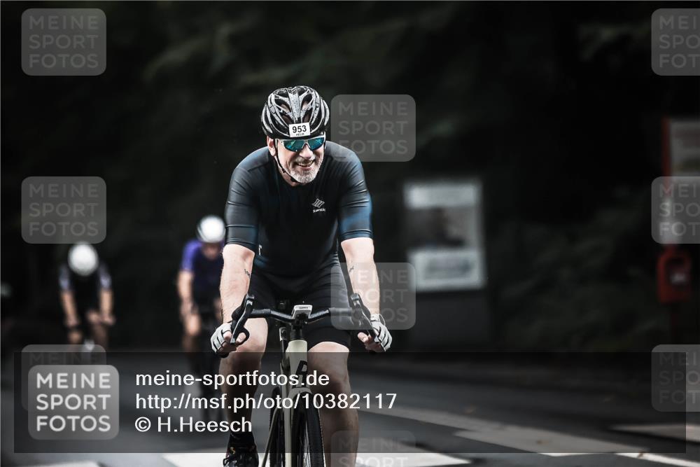 13.09.2026 - Stadtparktriathlon H.Heesch http://msf.ph/oto/10382117 13.09.2026 12:28:59 Radfahren 953, 1006, 1015, 1050, 1066, 1149 meine-sportfotos.de