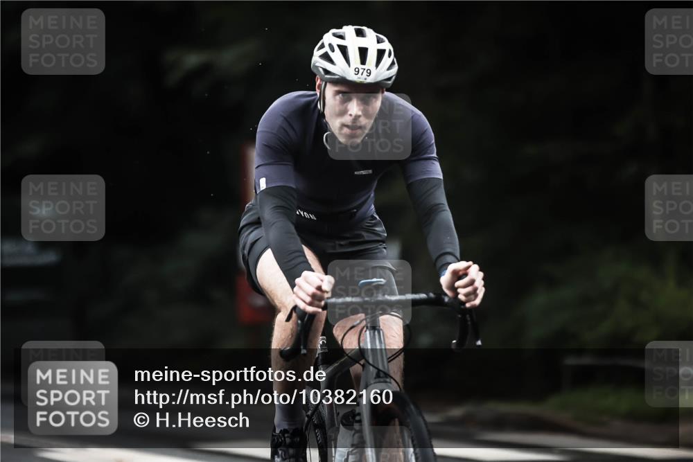 13.09.2026 - Stadtparktriathlon H.Heesch http://msf.ph/oto/10382160 13.09.2026 12:29:07 Radfahren 949, 979, 1050, 1072, 1128, 1242 meine-sportfotos.de
