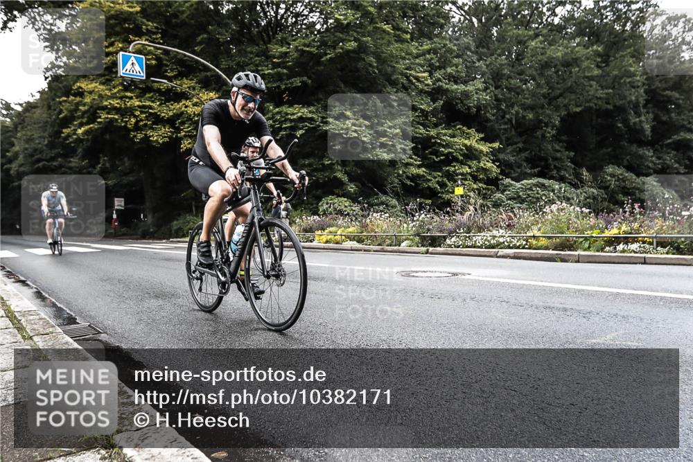 13.09.2026 - Stadtparktriathlon H.Heesch http://msf.ph/oto/10382171 13.09.2026 11:06:03 Radfahren 476, 590, 605, 621 meine-sportfotos.de