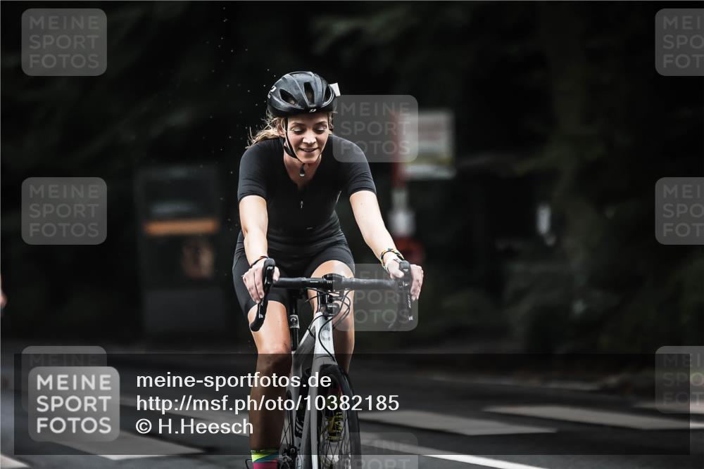 13.09.2026 - Stadtparktriathlon H.Heesch http://msf.ph/oto/10382185 13.09.2026 12:29:10 Radfahren 949, 979, 1072, 1128, 1242 meine-sportfotos.de
