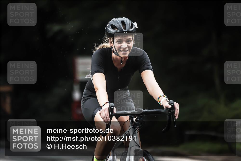 13.09.2026 - Stadtparktriathlon H.Heesch http://msf.ph/oto/10382191 13.09.2026 12:29:11 Radfahren 949, 979, 1072, 1128, 1242 meine-sportfotos.de