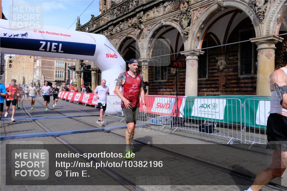 13.09.2026 - 21. swb-Marathon Bremen Tim E. http://msf.ph/oto/10382196 13.09.2026 13:18:19 Ziel 948, 1631, 1797, 1872, 2001, 2260, 2634, 2671, 3192, 3241, 3514, 3634, 4131, 4733, 5292, 5695, 5935, 5948, 6152, 6290, 6448, 8094, 8805, 8869, 8943, 8944, 9595, 9596, 9609, 9837, 13041 meine-sportfotos.de