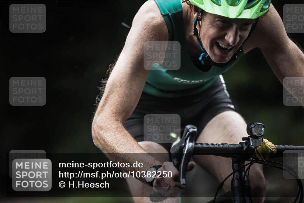 13.09.2026 - Stadtparktriathlon H.Heesch http://msf.ph/oto/10382250 13.09.2026 12:29:20 Radfahren 957, 960, 1035, 1076, 1123 meine-sportfotos.de