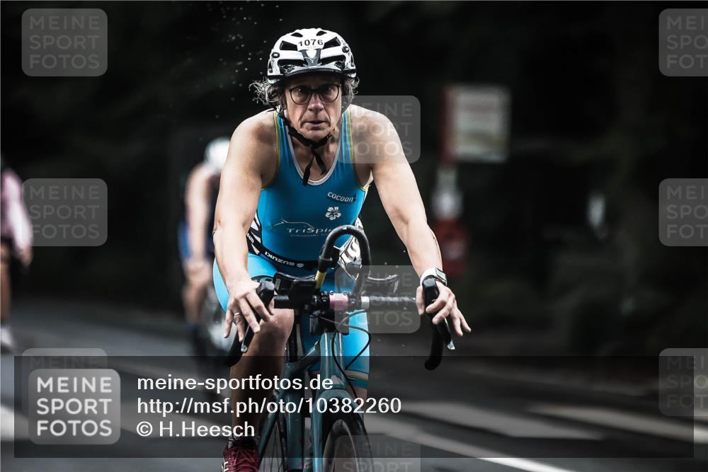 13.09.2026 - Stadtparktriathlon H.Heesch http://msf.ph/oto/10382260 13.09.2026 12:29:22 Radfahren 957, 960, 1035, 1076, 1123 meine-sportfotos.de