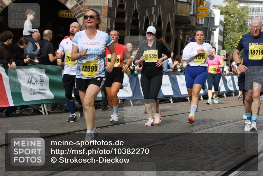 13.09.2026 - 21. swb-Marathon Bremen Strokosch-Dieckow http://msf.ph/oto/10382270 13.09.2026 11:05:16 Ziel 10198, 10283, 10315, 10465, 10729, 10741, 10850, 10855, 10856, 10940, 10975, 11006, 11133, 11272, 11395, 11518, 11757, 11939, 12002, 12005, 12064, 12235, 12420, 12493, 12495, 12498, 12500, 12502, 12522, 12563, 10186, 10411, 10432, 10717, 10802, 11146, 11314, 11334, 11387, 11394, 11521, 11571, 11572, 12055, 12251, 12330 meine-sportfotos.de