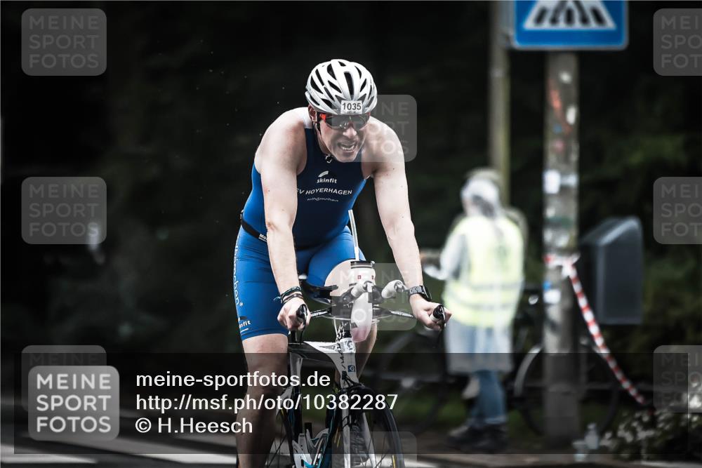 13.09.2026 - Stadtparktriathlon H.Heesch http://msf.ph/oto/10382287 13.09.2026 12:29:24 Radfahren 950, 957, 960, 1035, 1076, 1108, 1123, 1164 meine-sportfotos.de