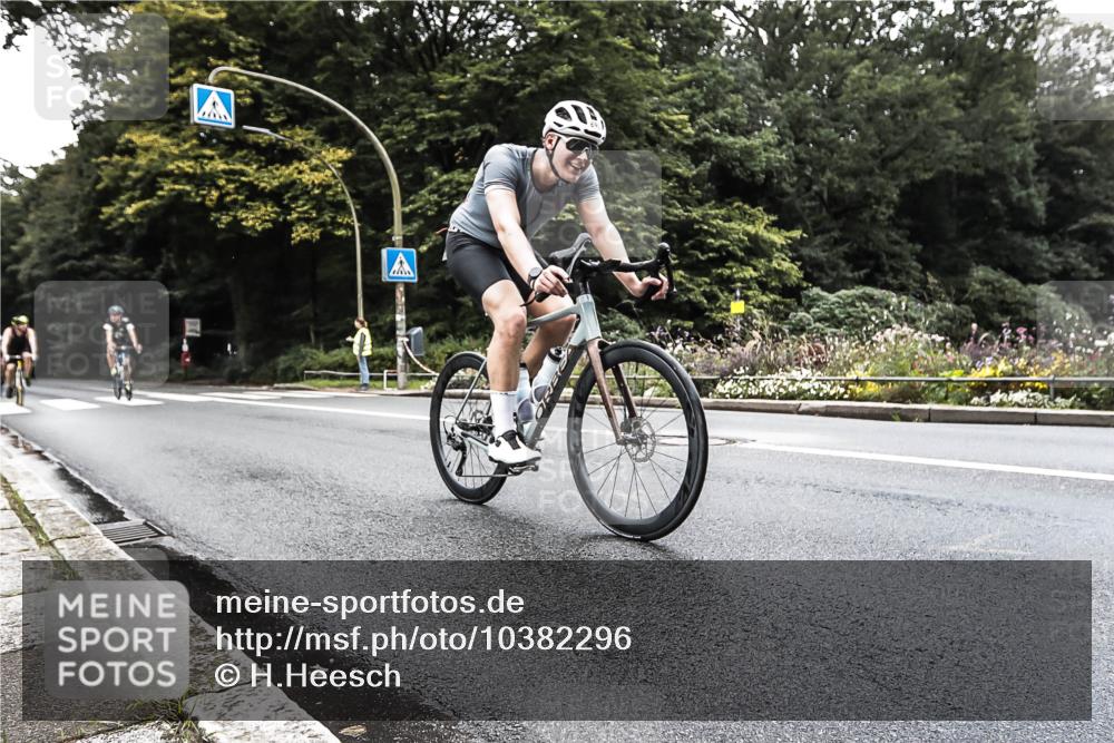 13.09.2026 - Stadtparktriathlon H.Heesch http://msf.ph/oto/10382296 13.09.2026 11:07:23 Radfahren 469, 518, 575, 586, 639, 678, 699 meine-sportfotos.de