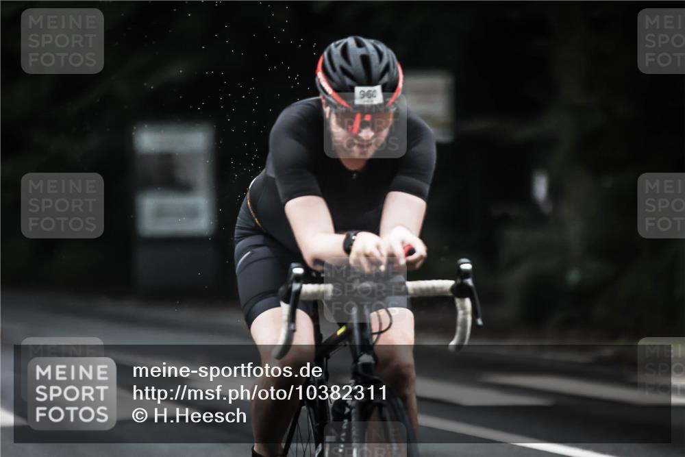 13.09.2026 - Stadtparktriathlon H.Heesch http://msf.ph/oto/10382311 13.09.2026 12:29:27 Radfahren 950, 960, 966, 1035, 1076, 1108, 1123, 1164 meine-sportfotos.de