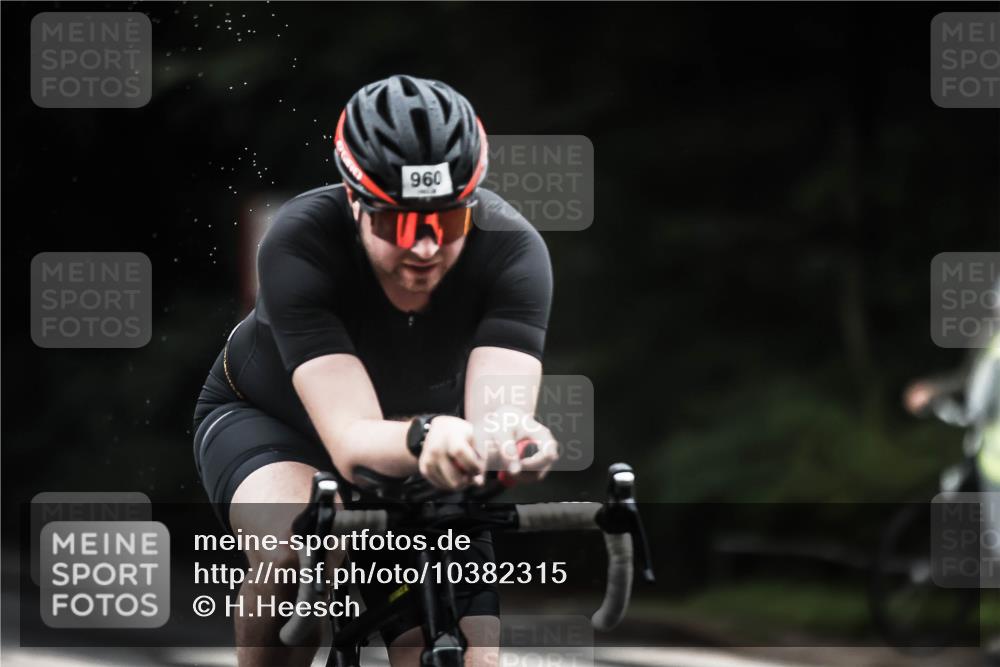 13.09.2026 - Stadtparktriathlon H.Heesch http://msf.ph/oto/10382315 13.09.2026 12:29:27 Radfahren 950, 960, 966, 1035, 1076, 1108, 1123, 1164 meine-sportfotos.de