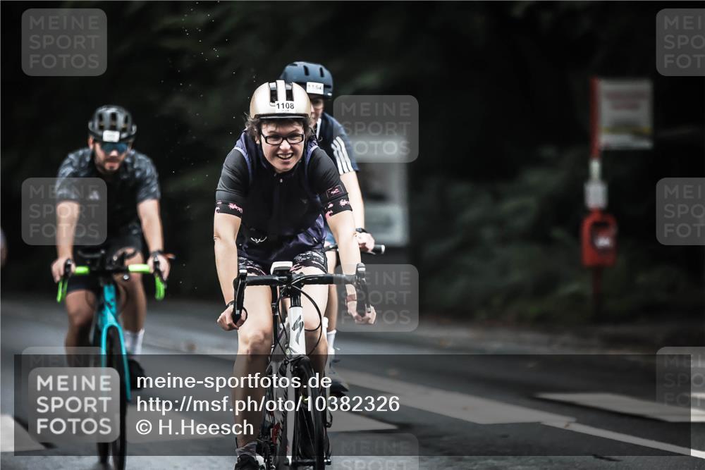 13.09.2026 - Stadtparktriathlon H.Heesch http://msf.ph/oto/10382326 13.09.2026 12:29:29 Radfahren 950, 960, 966, 1009, 1035, 1055, 1108, 1123, 1164 meine-sportfotos.de