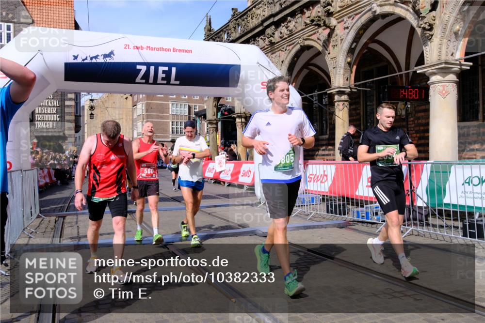 13.09.2026 - 21. swb-Marathon Bremen Tim E. http://msf.ph/oto/10382333 13.09.2026 13:18:22 Ziel 948, 1631, 1797, 1872, 2001, 2260, 2634, 2671, 3241, 3458, 3514, 3634, 4131, 4733, 5292, 5695, 5935, 5948, 6152, 6290, 6448, 8094, 8805, 8869, 8943, 8944, 9134, 9595, 9596, 9609, 9837, 10065, 13041 meine-sportfotos.de