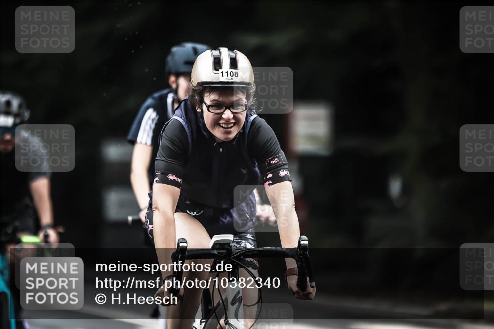 13.09.2026 - Stadtparktriathlon H.Heesch http://msf.ph/oto/10382340 13.09.2026 12:29:29 Radfahren 950, 960, 966, 1009, 1035, 1055, 1108, 1123, 1164 meine-sportfotos.de