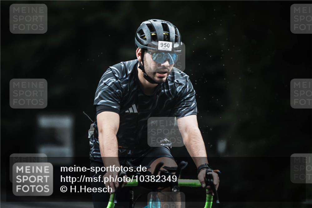 13.09.2026 - Stadtparktriathlon H.Heesch http://msf.ph/oto/10382349 13.09.2026 12:29:30 Radfahren 950, 960, 966, 1009, 1055, 1108, 1123, 1164 meine-sportfotos.de