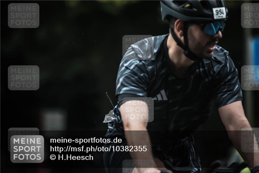 13.09.2026 - Stadtparktriathlon H.Heesch http://msf.ph/oto/10382355 13.09.2026 12:29:30 Radfahren 950, 960, 966, 1009, 1055, 1108, 1123, 1164 meine-sportfotos.de