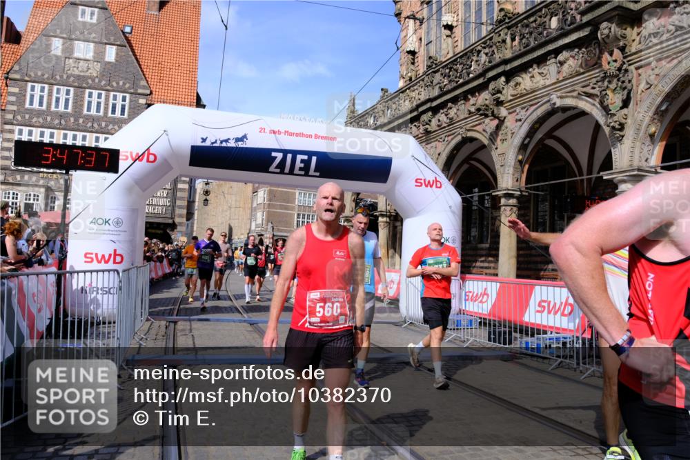 13.09.2026 - 21. swb-Marathon Bremen Tim E. http://msf.ph/oto/10382370 13.09.2026 13:18:26 Ziel 1631, 1797, 1872, 2260, 2634, 2671, 3241, 3458, 3514, 3634, 4131, 4733, 5292, 5695, 5948, 6152, 6290, 6448, 7954, 8094, 8805, 8943, 8944, 9134, 9609, 10065 meine-sportfotos.de