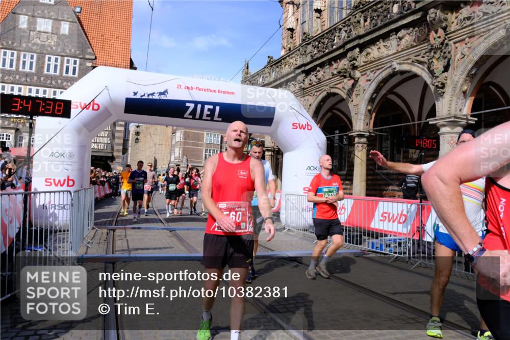13.09.2026 - 21. swb-Marathon Bremen Tim E. http://msf.ph/oto/10382381 13.09.2026 13:18:27 Ziel 1631, 1872, 2260, 2634, 2671, 3241, 3458, 3514, 3634, 4131, 4733, 5292, 5695, 5948, 6152, 6290, 6448, 7954, 8094, 8805, 8943, 8944, 9134, 9609, 10065 meine-sportfotos.de