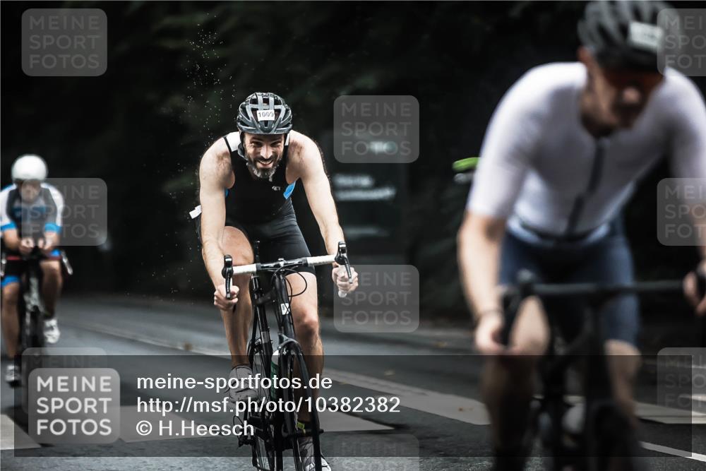 13.09.2026 - Stadtparktriathlon H.Heesch http://msf.ph/oto/10382382 13.09.2026 12:29:34 Radfahren 950, 959, 966, 1009, 1055, 1091, 1101, 1108, 1121, 1164 meine-sportfotos.de