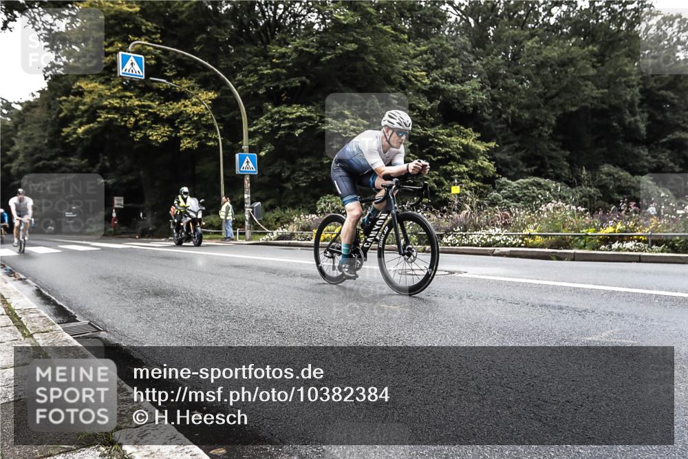 13.09.2026 - Stadtparktriathlon H.Heesch http://msf.ph/oto/10382384 13.09.2026 11:08:19 Radfahren 472, 479, 484, 629 meine-sportfotos.de